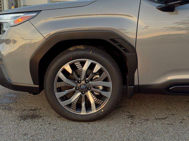 Photo of 2025 River Rock Pearl Subaru Forester