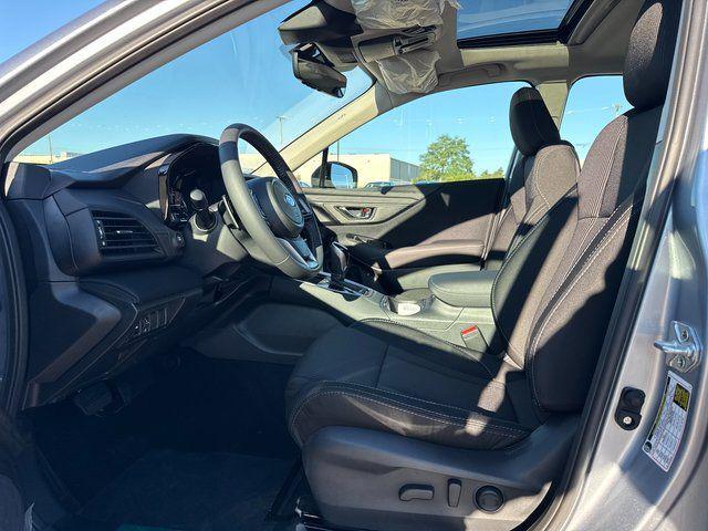 Photo of 2025 Ice Silver Metallic Subaru Legacy