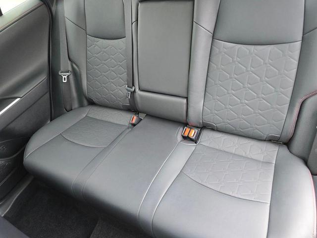Photo of 2024 Ice Cap Toyota RAV4