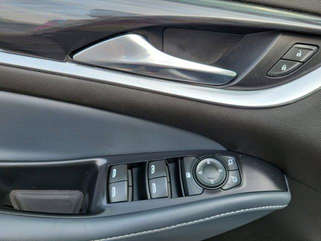 Photo of 2021 Summit White Buick Enclave
