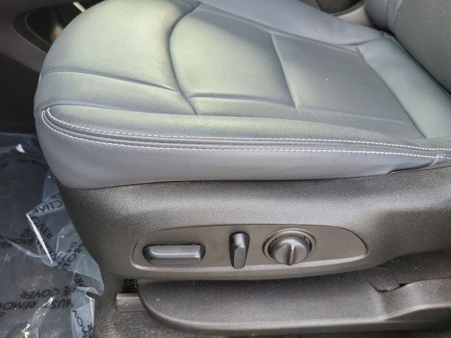 Photo of 2021 Summit White Buick Enclave