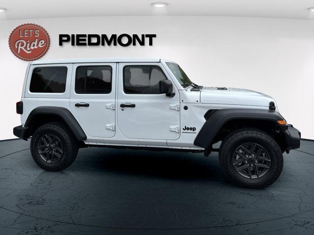 Photo of 2025 Bright White Clearcoat Jeep Wrangler
