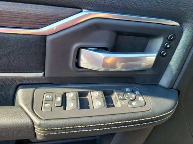 Photo of 2025 Granite Crystal Metallic Clearcoat RAM 2500