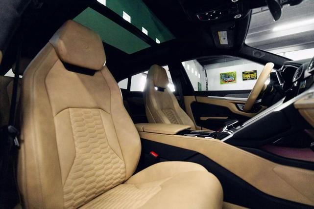 Photo of 2021 Green Lamborghini Urus
