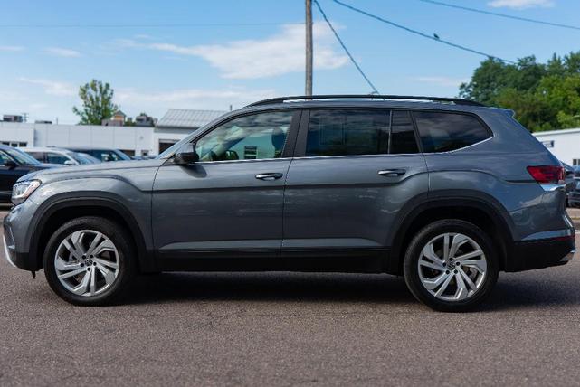 Photo of 2022 Platinum Gray Metallic Volkswagen Atlas