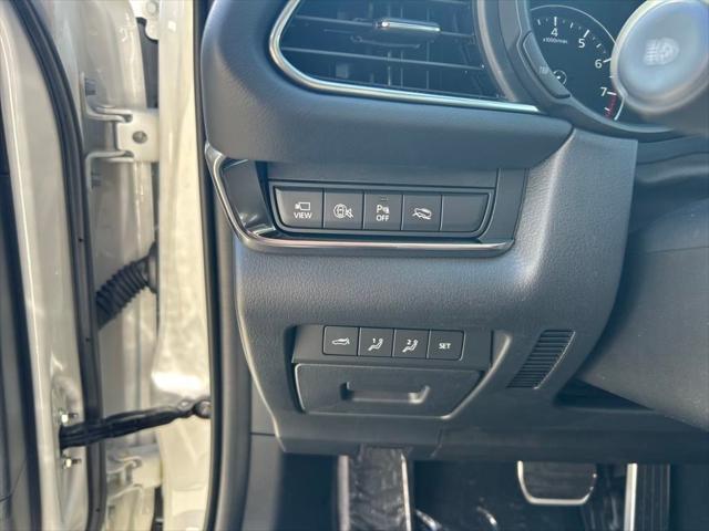 Photo of 2025 Snowflake White Pearl Mica Mazda CX-30