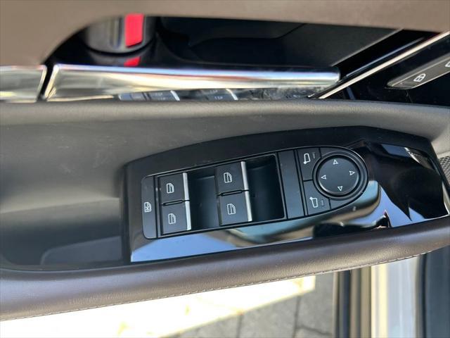 Photo of 2025 Snowflake White Pearl Mica Mazda CX-30