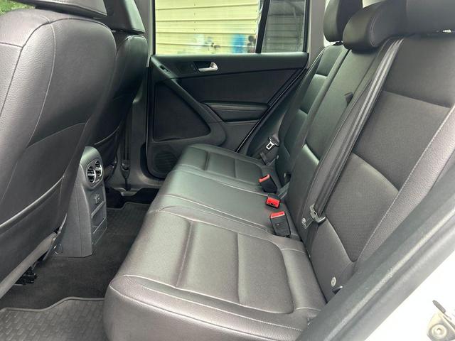 Photo of 2017 Pure White Volkswagen Tiguan
