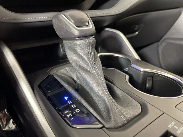 Photo of 2023 Wind Chill Pearl Toyota Highlander