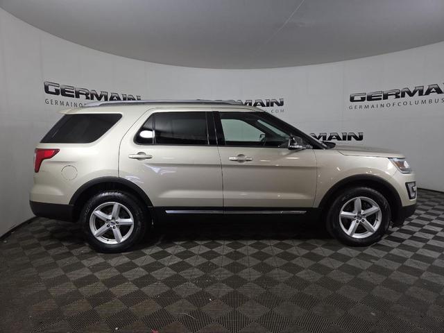 Photo of 2017 BEIGE Ford Explorer