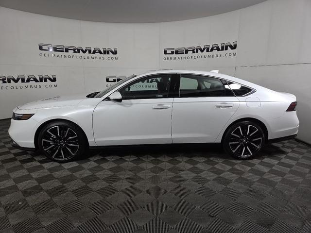 Photo of 2025 Platinum White Pearl Honda Accord Hybrid