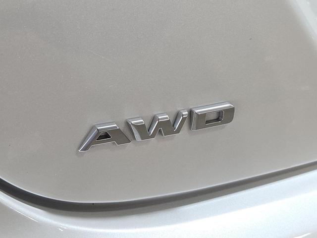 Photo of 2020 Crystal White Tricoat Cadillac CT5