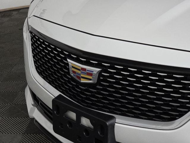 Photo of 2020 Crystal White Tricoat Cadillac CT5