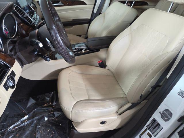 Photo of 2019 Polar White Mercedes-Benz GLS 450