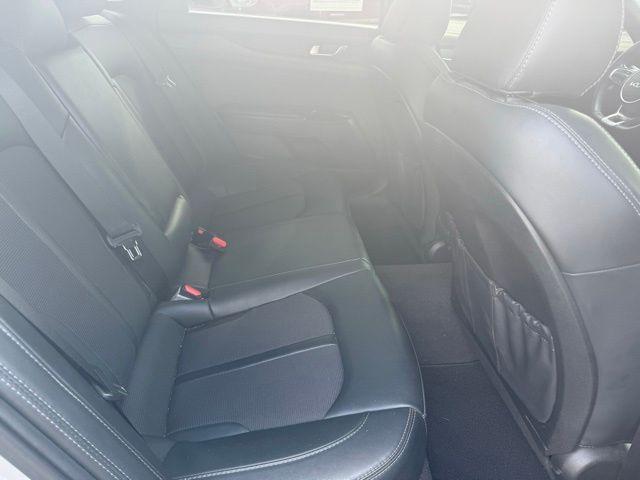 Photo of 2023 Wolf Gray Kia K5