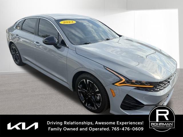 Photo of 2023 Wolf Gray Kia K5