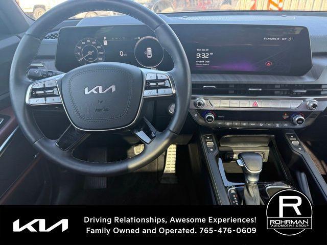 Photo of 2025 Everlasting Silver Kia Telluride