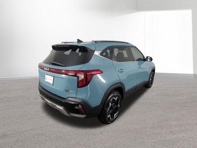 Photo of 2026 Blue Kia Seltos