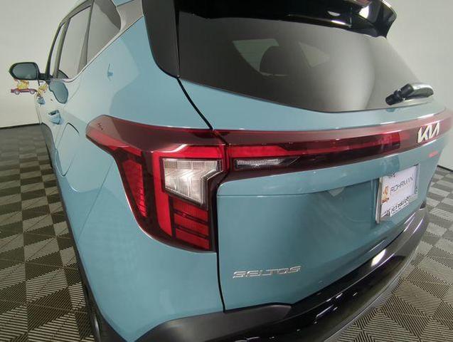 Photo of 2026 Blue Kia Seltos