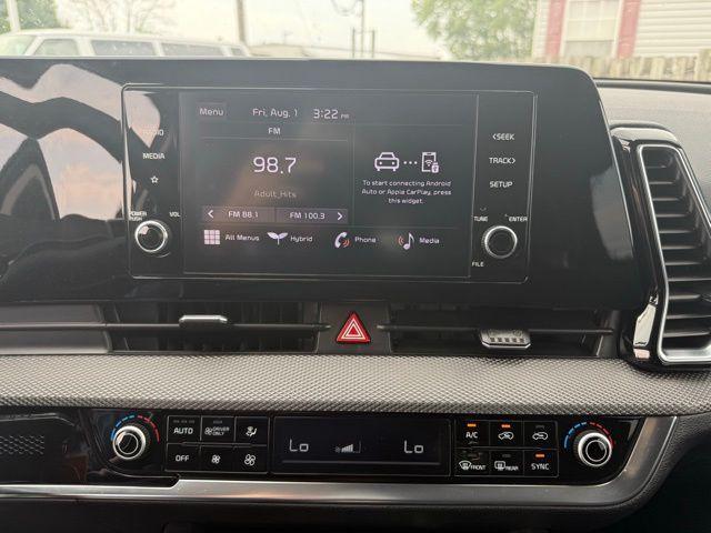Photo of 2023 Gravity Gray Kia Sportage Hybrid