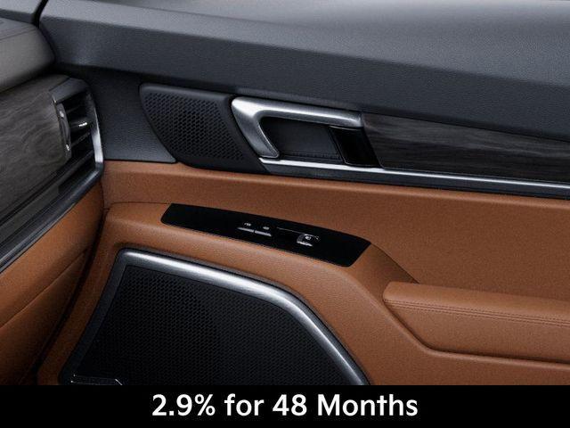 Photo of 2025 Glacial White Pearl Kia Telluride