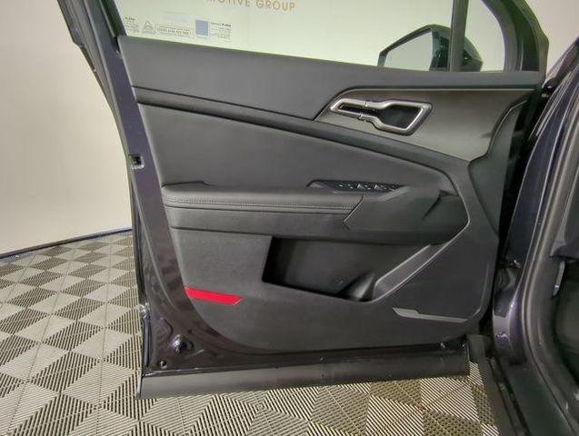 Photo of 2026 Gray Metallic Kia Sportage