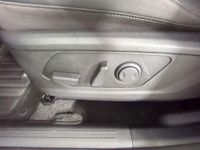 Photo of 2026 Gray Metallic Kia Sportage
