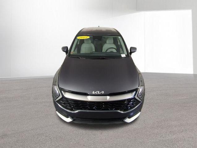 Photo of 2023 Gravity Gray Kia Sportage
