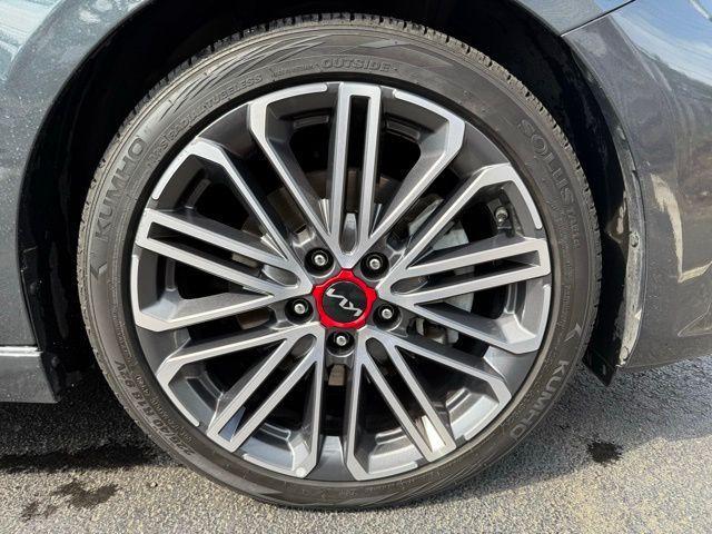Photo of 2023 Gravity Gray Kia Forte