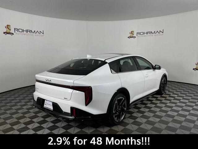 Photo of 2025 Snow White Pearl Kia K4