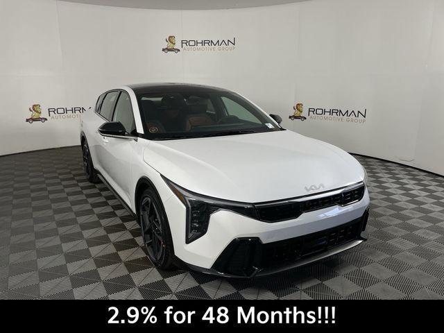 Photo of 2025 Snow White Pearl Kia K4