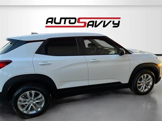 Photo of 2023 Summit White Chevrolet Trailblazer