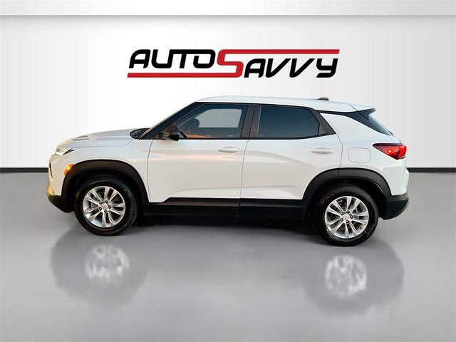 Photo of 2023 Summit White Chevrolet Trailblazer