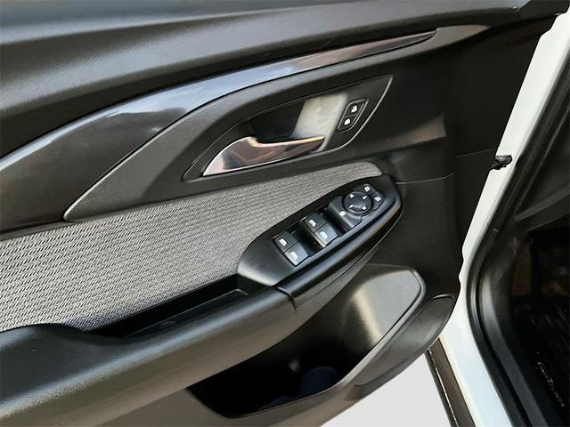 Photo of 2023 Summit White Chevrolet Trailblazer