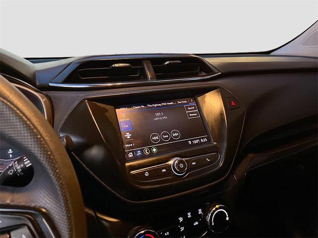 Photo of 2023 Summit White Chevrolet Trailblazer