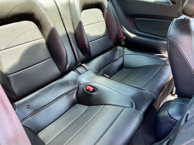 Photo of 2018 Lightning Blue Ford Mustang