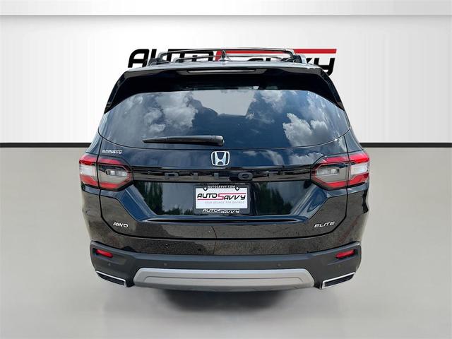 Photo of 2024 Crystal Black Pearl Honda Pilot