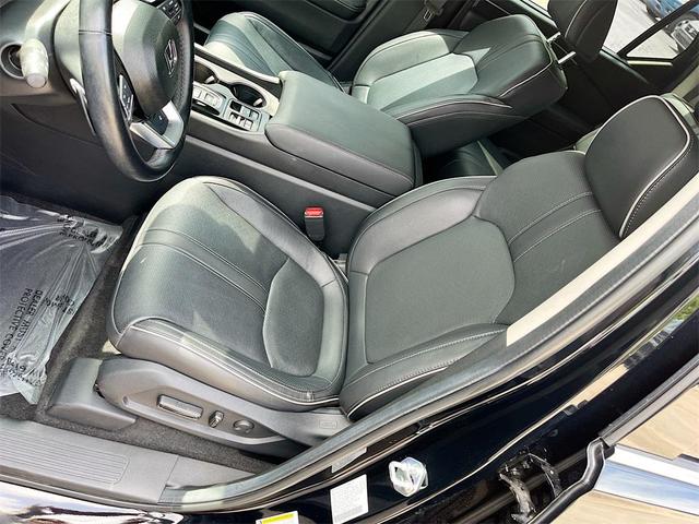 Photo of 2024 Crystal Black Pearl Honda Pilot