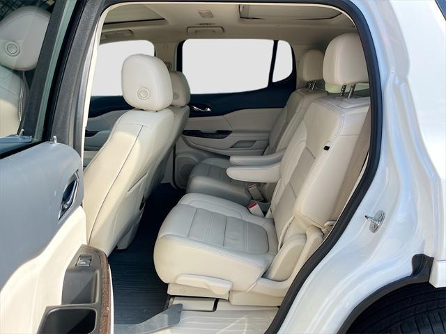 Photo of 2023 Summit White GMC Acadia