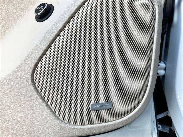 Photo of 2023 Summit White GMC Acadia