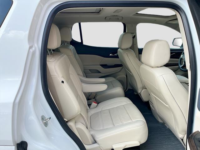 Photo of 2023 Summit White GMC Acadia