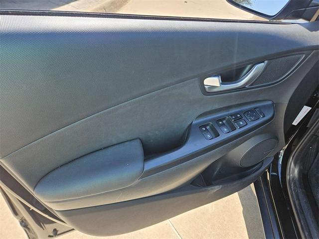 Photo of 2022 Ultra Black Hyundai KONA