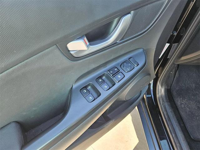 Photo of 2022 Ultra Black Hyundai KONA