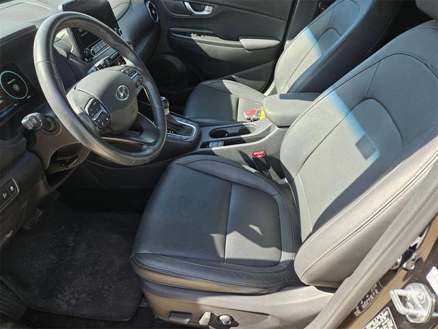 Photo of 2022 Ultra Black Hyundai KONA