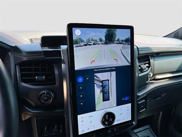 Photo of 2024 Agate Black Metallic Ford Expedition Max