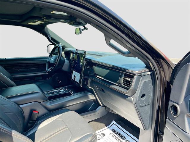 Photo of 2024 Agate Black Metallic Ford Expedition Max