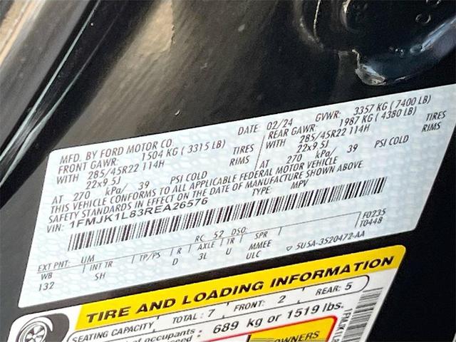Photo of 2024 Agate Black Metallic Ford Expedition Max