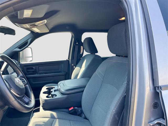 Photo of 2024 Billet Silver Metallic Clearcoat RAM 3500