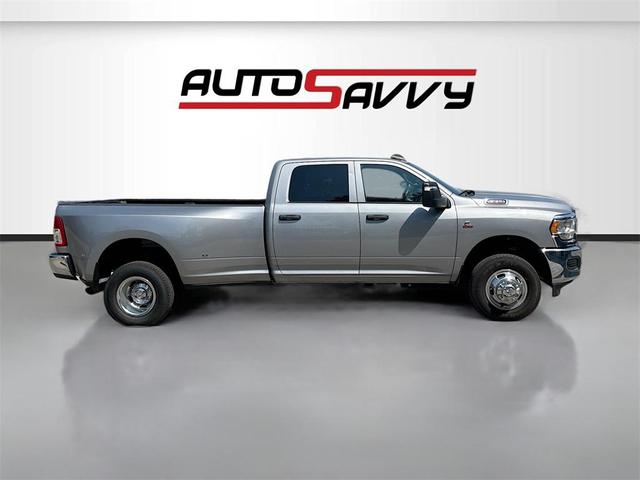 Photo of 2024 Billet Silver Metallic Clearcoat RAM 3500