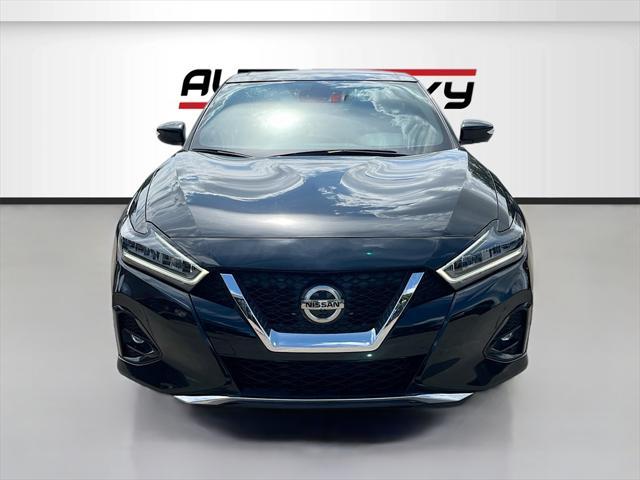 Photo of 2023 Super Black Nissan Maxima
